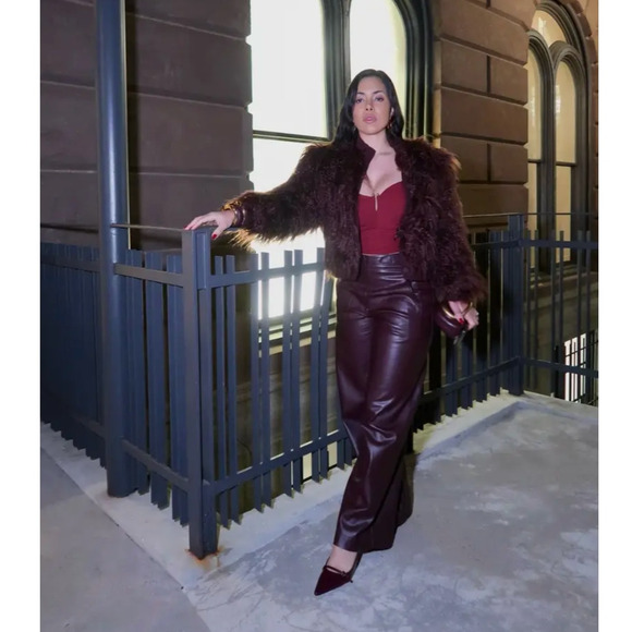 Ronny Kobo Burgundy Faux Leather Pants High Rise Wide Leg Vegan Sz 4 - Picture 3 of 12